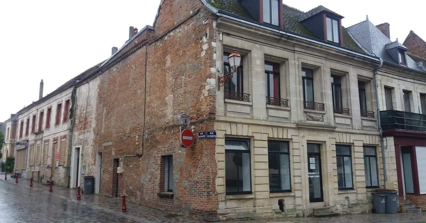 Local Ephémère